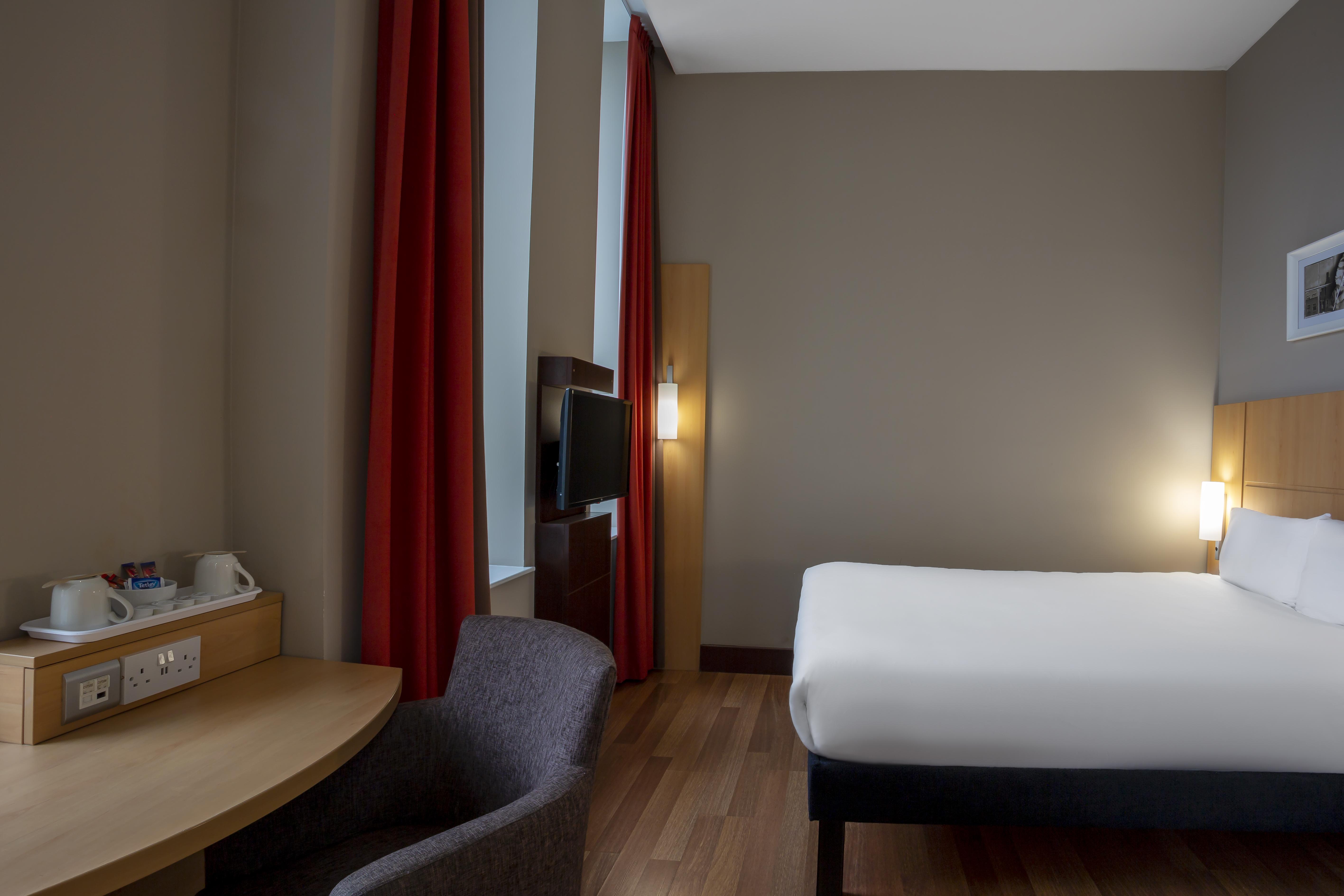 Ibis Belfast Queens Quarter Otel Dış mekan fotoğraf