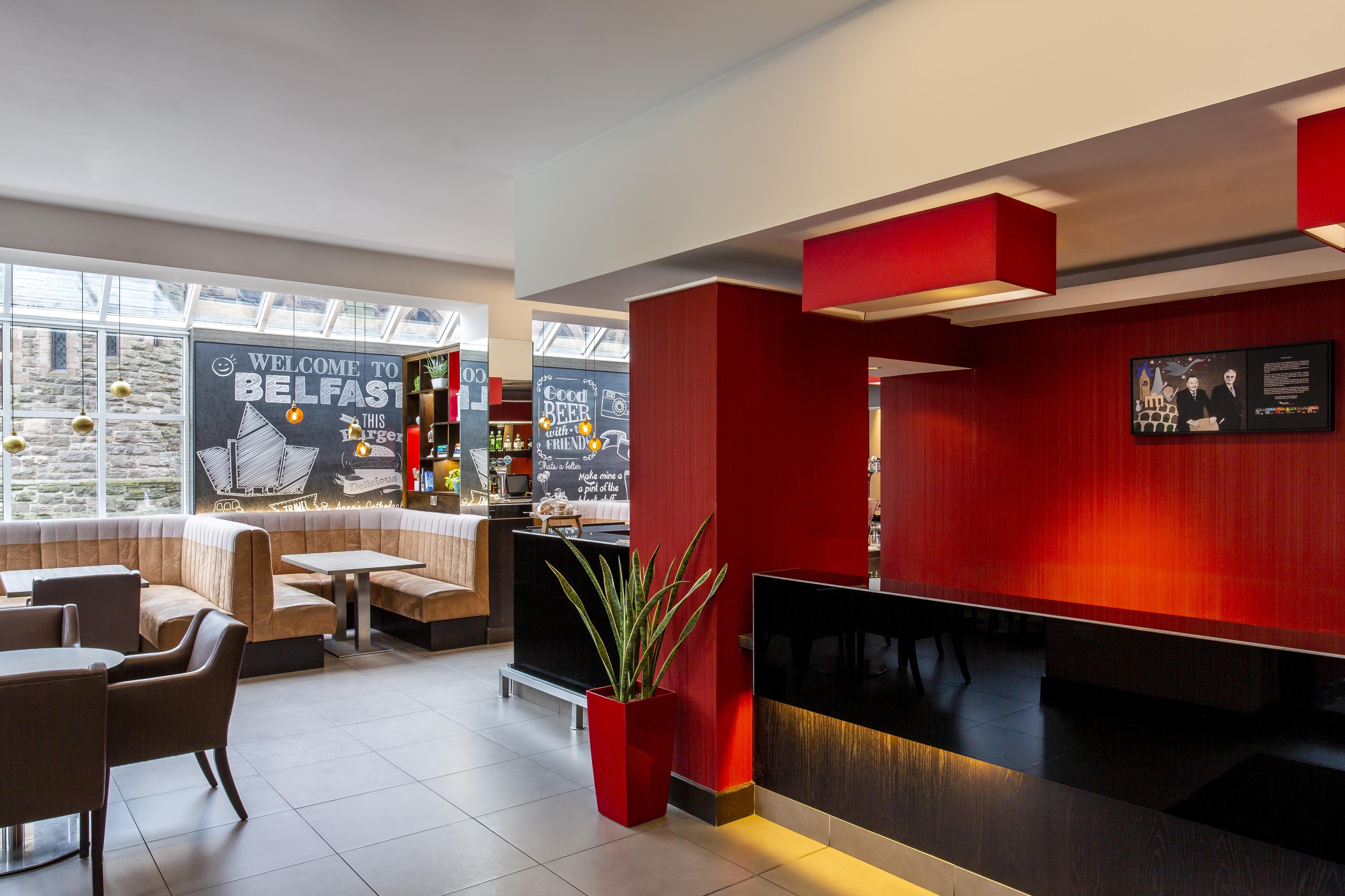 Ibis Belfast Queens Quarter Otel Dış mekan fotoğraf